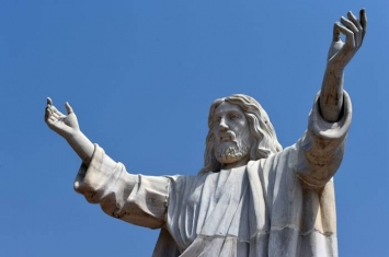 高9米全非洲最大耶稣基督像尼日利亚揭幕