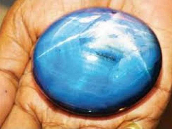 斯里兰卡矿场发现全球最大蓝宝石“亚当之星” 价值上亿美元