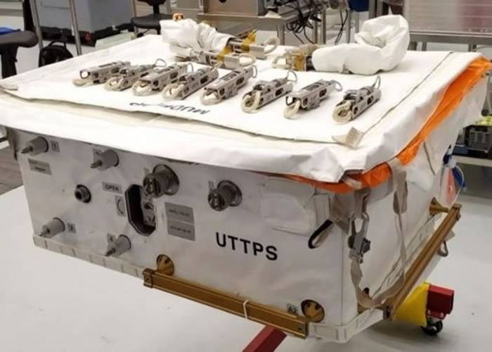 国际空间站宇航员出舱执行有史以来最复杂的舱外任务：修理粒子探测器“阿尔法磁谱仪”