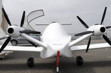 世界上首架全电动商用飞机ePlane在加拿大不列颠哥伦比亚省完成测试飞行
