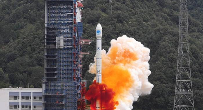 中国以“一箭双星”形式成功将北斗卫星导航系统第52、53颗卫星送入预定轨道