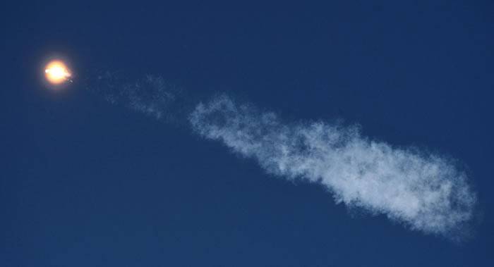被微陨石击中的俄罗斯第2-2号“流星-M”（Meteor-M）气象卫星未保紧急情况险