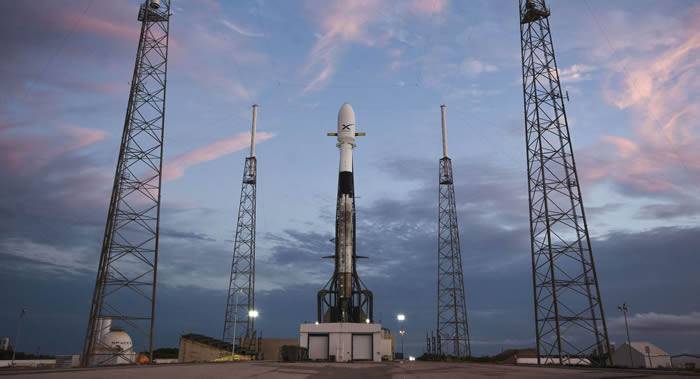 SpaceX携带“星链”互联网卫星的“猎鹰9”号火箭发射推迟到下周