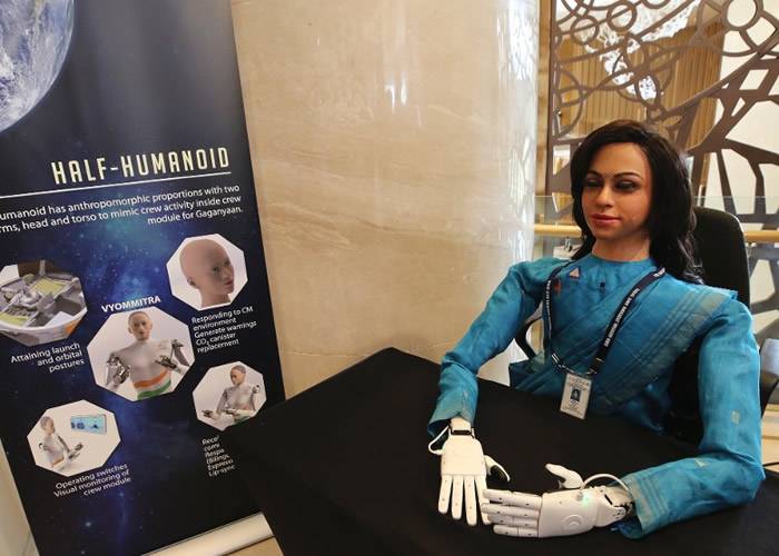 印度2022年初将展开首次载人太空飞行任务 派出女机器人Vyommitra升空打头阵