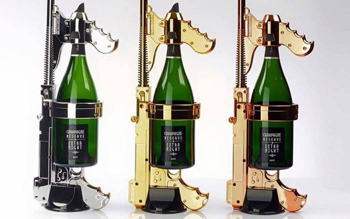 法国公司推出号称是全球首支“香槟机关枪”