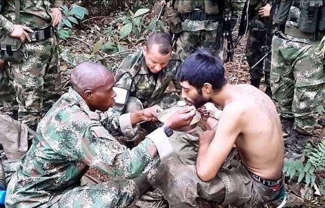 哥伦比亚士兵雨林训练迷路 吃乌龟喝尿23天终获救