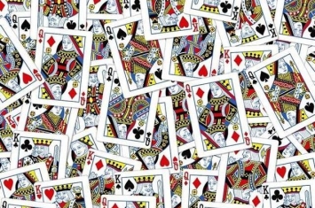 考眼力：扑克牌中找出希拉里和特朗普
