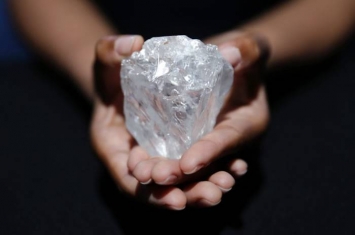 博茨瓦纳开采出的世纪巨钻“Lesedi la Rona”拍卖价预料将超过7000万美元