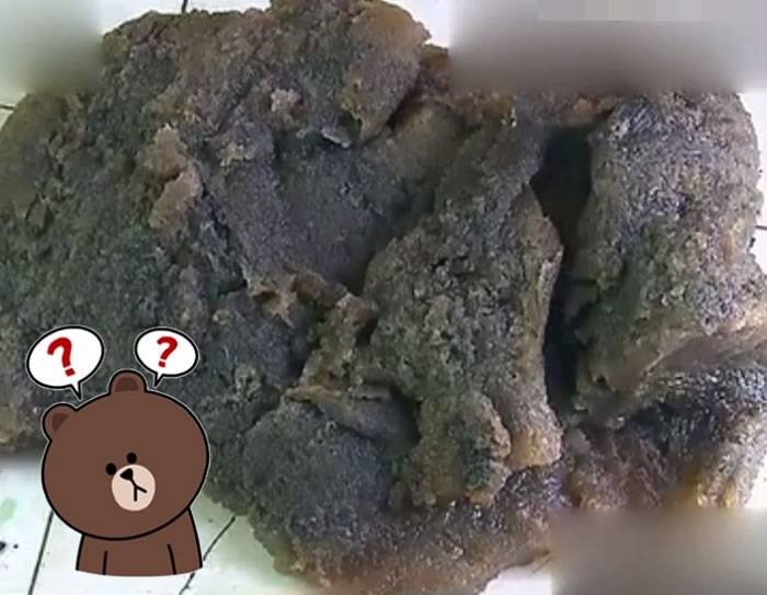 黑龙江哈尔滨村民清理池塘时意外捞出百斤“肥肉” 疑为灵药肉灵芝