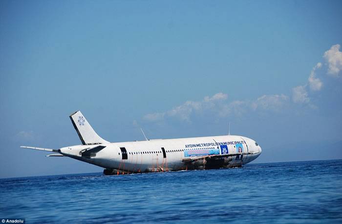 土耳其决定将空中巴士A300客机沉入爱琴海制造人工珊瑚礁吸引游客