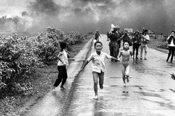 40年前越战经典照片中的女孩潘氏金福今何在