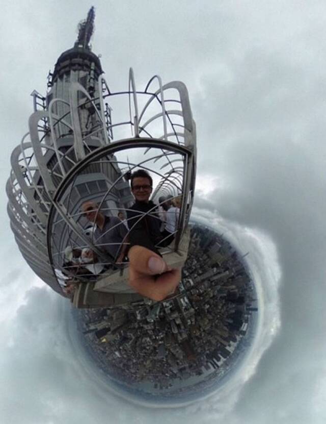 英国游客以360度全方位相机将美国纽约收归一张照片