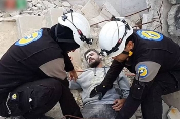 敍利亚救援组织白头盔玩“假人挑战” 外界猛烈抨击