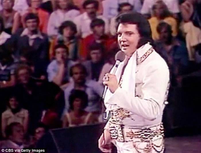 美国摇滚乐之王“猫王”Elvis Presley其实还活着？82岁庆生照片曝光