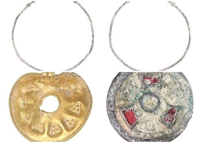 英国新手寻宝猎人在中世纪女子骸骨旁意外寻获千年前珠宝