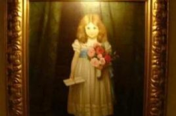 禁画德里斯基尔酒店的小女孩画像，致人灵魂脱离肉身