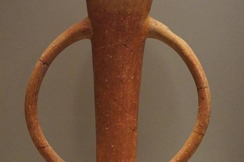 公元前3000年的远古人类生活中最大乐趣是什么？：吹骨笛、聚会喝酒