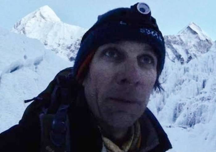 未经批准独攀珠穆朗玛峰 南非男子被尼泊尔罚2.2万美元
