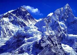 世界上最高的山脉，喜马拉雅山海拔高达8848.43米(世界第一高峰）