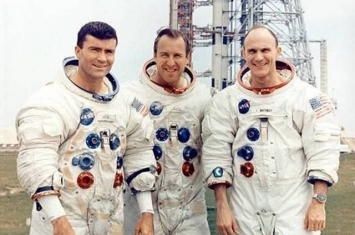 美国阿波罗13号发射50周年 宇航员Jim Lovell和Fred Haise忆险象环生逃生经历
