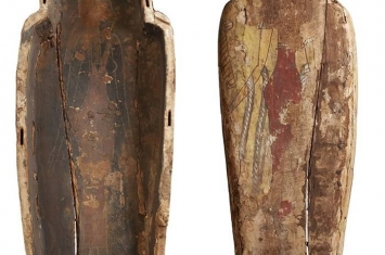 英国3000年历史木乃伊“Ta-Kr-Hb”棺木底部及内部藏古埃及女神阿蒙泰特珍贵画像