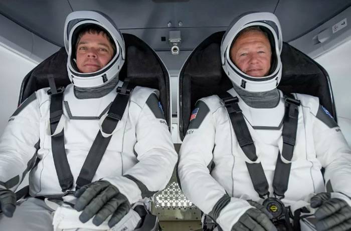 美国宇航局局长：SpaceX载人“龙”飞船搭载宇航员前往国际空间站的计划仍是优先事项