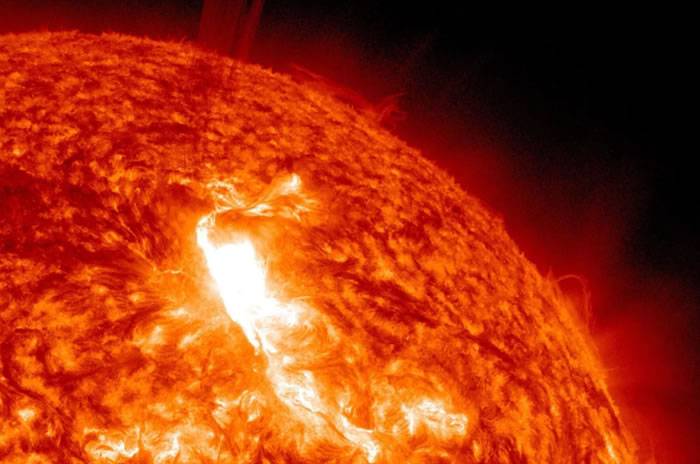 《科学》杂志：新研究显示太阳比宇宙中其他类似的恒星要弱得多