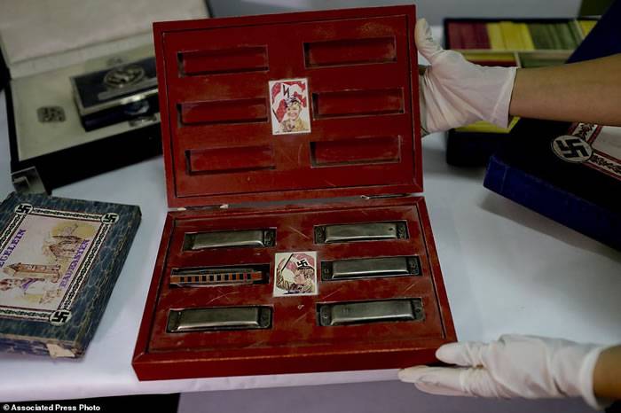 阿根廷首都布宜诺斯艾利斯郊区房子里发现大批从未曝光的二战纳粹德国物品