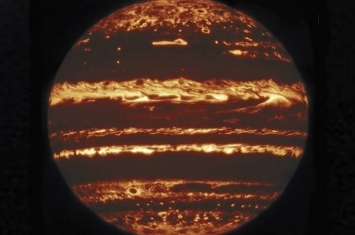 美国夏威夷北双子望远镜以“幸运成像”手法拍出地表最高清木星照片 推翻大红斑研究