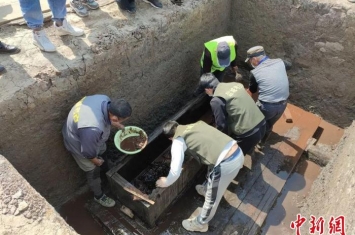 江苏盐城发现两座西汉早期墓葬 出土随葬品140余件