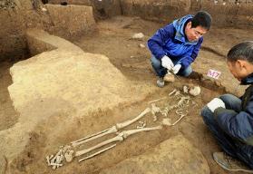 考古真的有灵异事件，参与挖掘定陵墓的人全部死亡/巧合还是鬼作怪