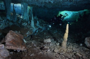 墨西哥首次发现古印第安时期的地下矿山 1.2万年前古人类曾在此开采赭石