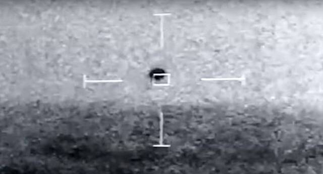 9个不明飞行物UFO以时速257公里的速度将美国军舰奥马哈号包围