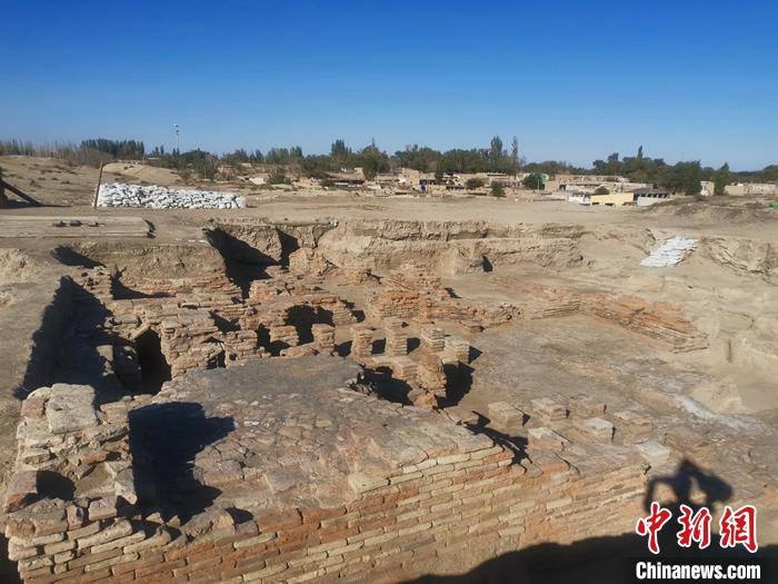新疆奇台县唐朝墩古城遗址野外考古发掘结束出土大量遗物