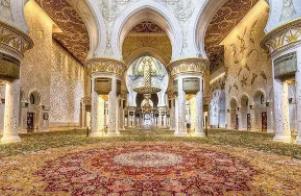 世界上最大的波斯地毯：铺满整个清真寺(结就打了2亿个)