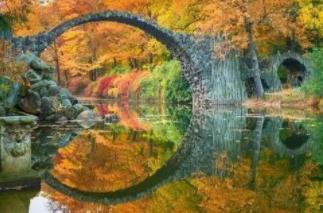 世界上最漂亮的拱桥魔鬼桥：从魔鬼手里骗来的德国拉科茨桥