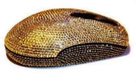 世界上最贵的天价鼠标：带有18k纯金外壳(镶嵌59颗钻)