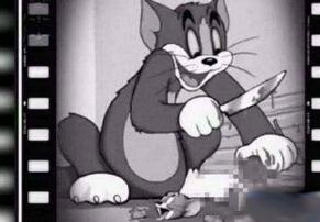 动画猫和老鼠1945恐怖事件，汤姆用刀把杰瑞砍成三截（血流满地）