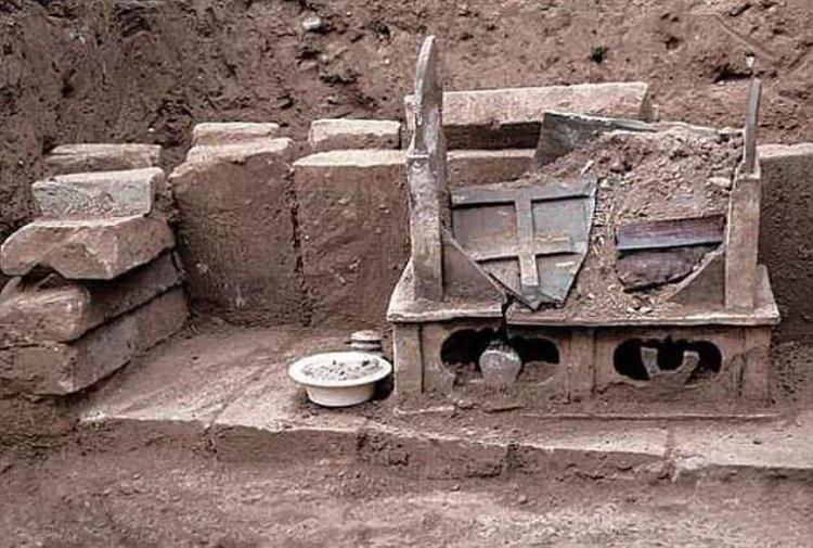 释迦牟尼真的存在藏尸骨的罐子在泾川县发现吗,陕西挖出释迦牟尼舍利