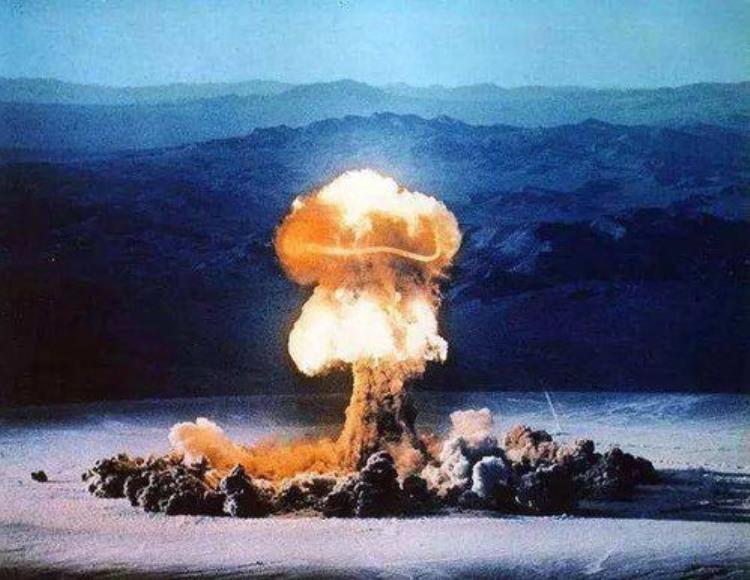 原子弹下无冤魂帮助日本回溯二战历史1