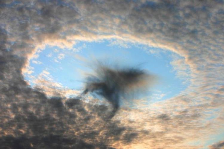内蒙古出现怪云「内蒙天空出现奇怪的云」