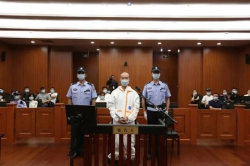 上海杀妻藏尸冰柜案庭审现场「杭州杀妻分尸案追踪」