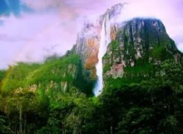 世界上落差最大的瀑布：委内瑞拉天使瀑布(979米)