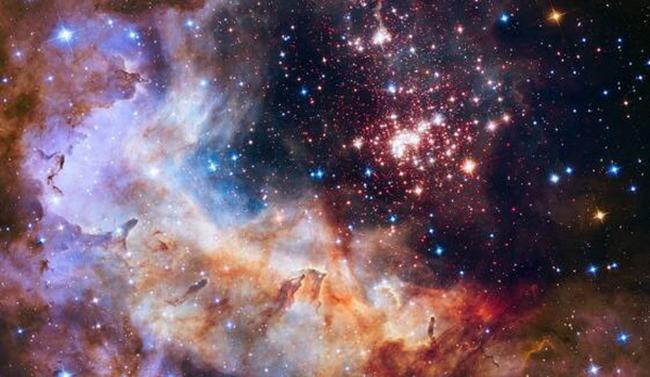 船底座星云具体情况 距离地球8000光年远的巨大星云