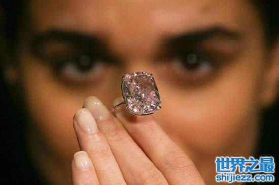 世界上最大的粉红色钻，重石37.3克(估价高达近2亿)