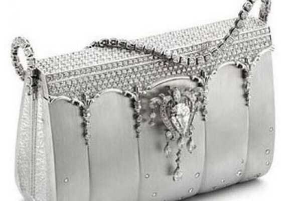 世界最贵的包:镶嵌4500颗钻石(价值2649万元)