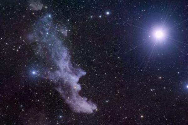 银河系十大恒星排行榜，盾牌座UY排第一位/可装下45亿颗太阳