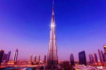 世界最高的塔：哈利法塔，是黄金国度迪拜的象征