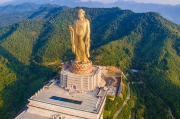世界上最高的佛像:中原大佛(一根脚趾头就有一人高)