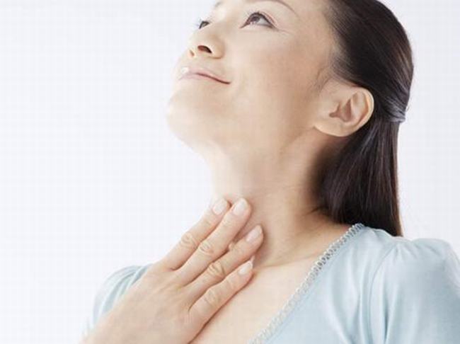 女性为什么有喉结?假如喉结明显是不是不正常